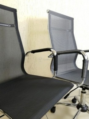 Кресло Barneo K-111H для персонала (черная сетка) в Миассе - miass.mebel-74.com | фото
