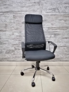 Кресло Barneo K-116 для персонала (черная ткань, черная сетка) в Миассе - miass.mebel-74.com | фото