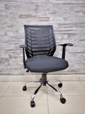 Кресло Barneo K-138 для персонала (черная ткань черная сетка) в Миассе - miass.mebel-74.com | фото
