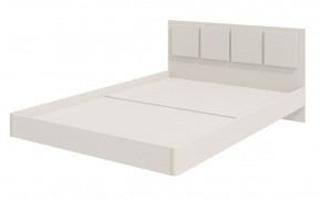 Парус Кровать 1400 на щитах (Белый) в изголовье 4 декор. квадрата в Миассе - miass.mebel-74.com | фото